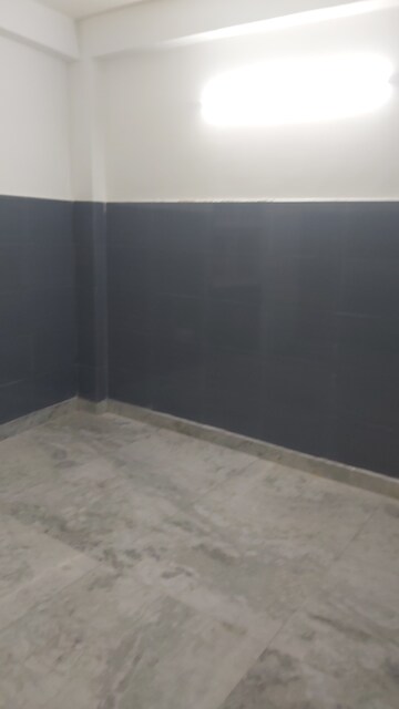 Furnished Amenities in 2.5 BHK Builder Floor at Patparganj – for Sale