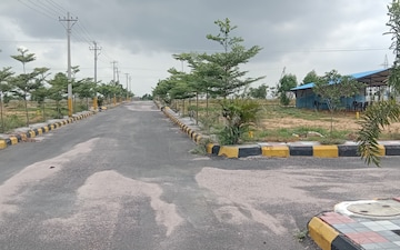 Plot For Sale in Mallampet