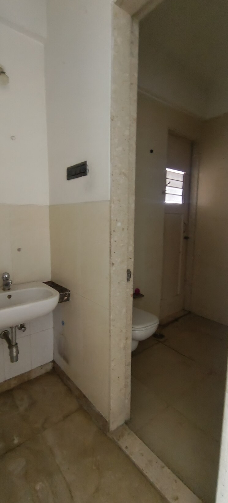 Bathroom, oswal-bella-vista 3 Bedroom 1770 Sq.Ft. Apartment In Oswal Park Thane 7396974