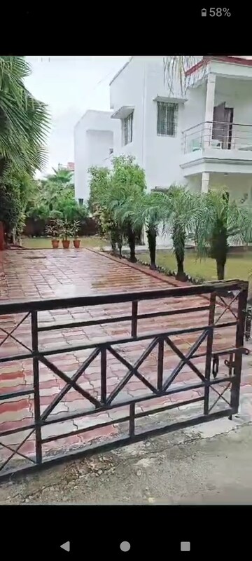 Balcony in 1.5 BHK Independent House at Kisan Path – for Sale