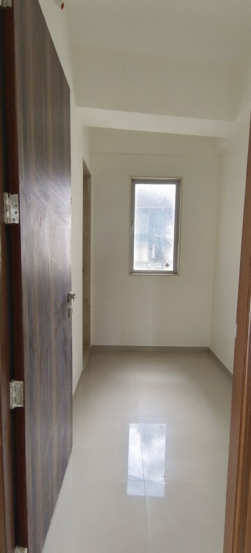 Room in 4 BHK Apartment at Vijay Orion III, Kavesar – for Sale