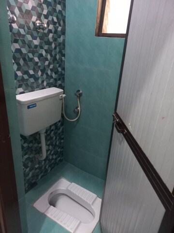 Bathroom in 1 BHK Apartment at Kandivali West – for Sale