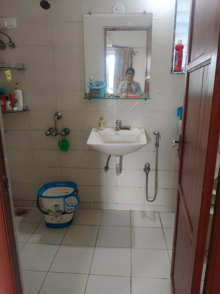 Bathroom, tanvi-eminence 1 Bedroom 700 Sq.Ft. Apartment In Mira Road Thane 7397941