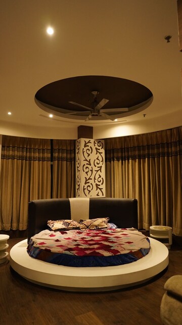 5 BHK Builder Floor For Sale in New Industrial Township