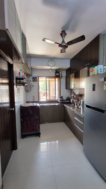 1.5 BHK Apartment For Sale in Andheri West