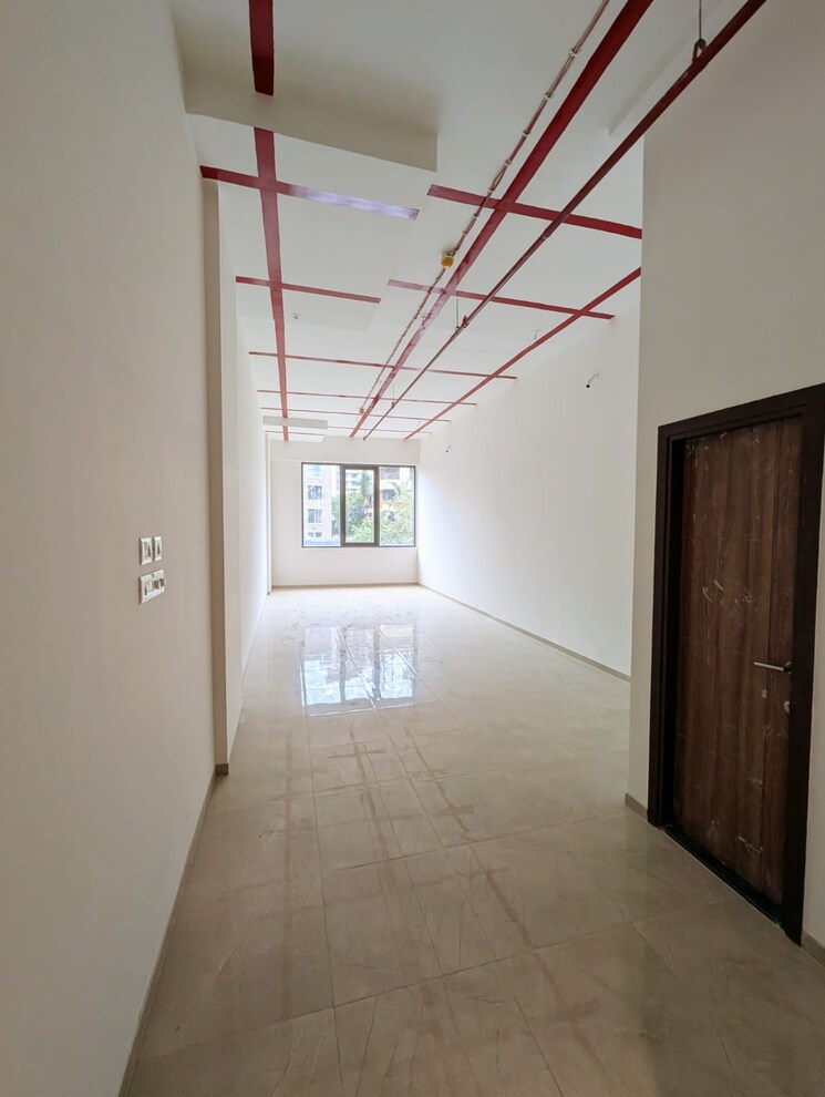 Room, sheth-auris-galleria Commercial Office Space 478 Sq.Ft. In Malad West Mumbai 7398784