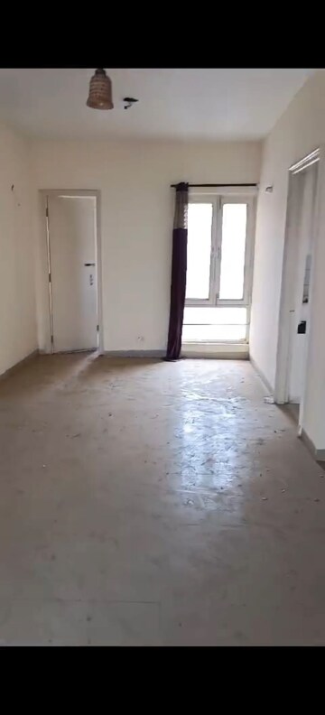 Room in 3.5 BHK Apartment at Shiv Sai Ozone Park, Sector 86 – for Sale