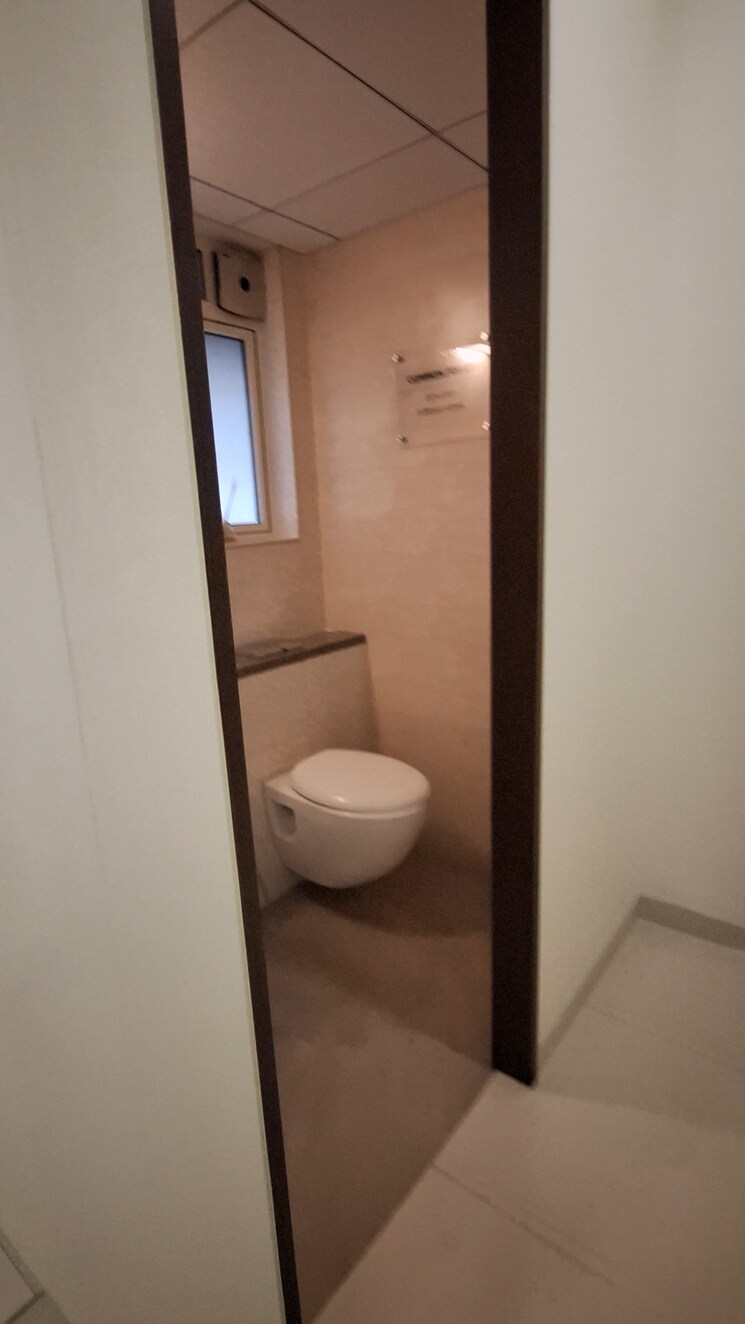 Bathroom, kalpataru-vivant 1 Bedroom 439 Sq.Ft. Apartment In Jogeshwari East Mumbai 7398912