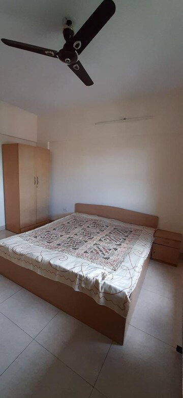 Bedroom in 2 BHK Apartment at Kumar Picasso, Hadapsar – for Sale