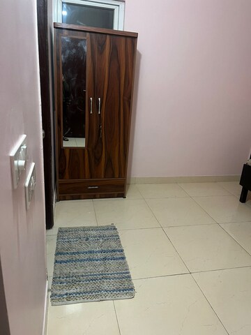 Room in 1 BHK Apartment at Paramount Emotions, Sector 1 Greater Noida – for Rent