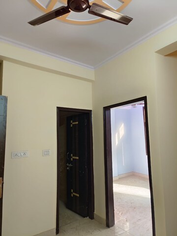 Room in 3 BHK Apartment at Supercity Mayfair Residency Phase II, Tech Zone 4 Greater Noida – for Sale
