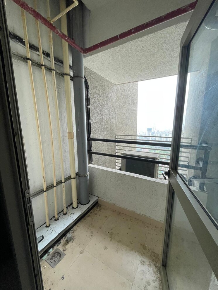 Balcony, lodha-azzuro 2 Bedroom 850 Sq.Ft. Apartment In Parel Mumbai 7399303