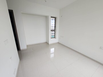 2 BHK Apartment For Sale in Kalpataru Paramount, Kapur Bawdi