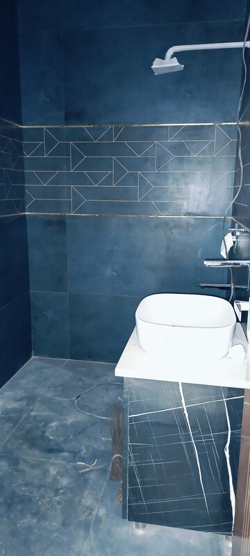 Bathroom in 3 BHK Builder Floor at BPTP Eden Estate, Sector 81 – for Sale