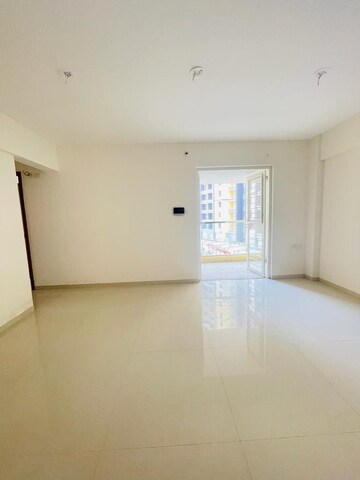 Room in 3 BHK Apartment at Kohinoor Zen Estate, Kharadi – for Sale