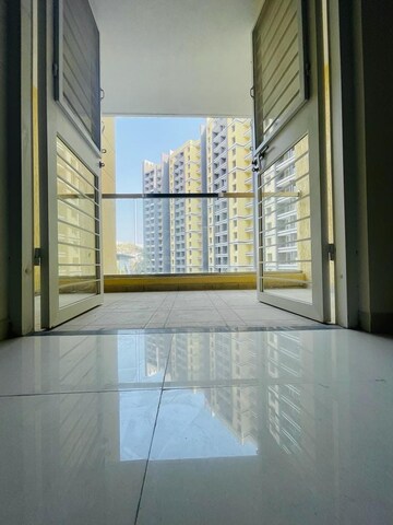 Room in 3 BHK Apartment at Kohinoor Zen Estate, Kharadi – for Sale