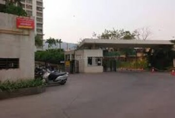 Parking in 2.5 BHK Apartment at Runwal The Orchard Residency, Ghatkopar West – for Sale
