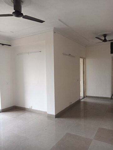 Room in 2 BHK Apartment at Unitech Uniworld Gardens 2, Sector 47 – for Sale