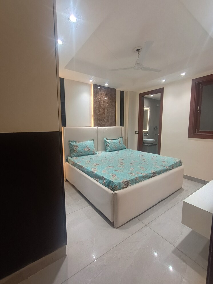 undefined, uttam nagar 4 Bedroom 120 Sq.Yd. Builder Floor In Uttam Nagar Delhi 7399957