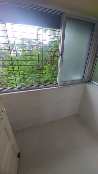 2 BHK Apartment For Rent in Dattani Dinanth Apartment Kandivali Kandivali West Mumbai  7399968