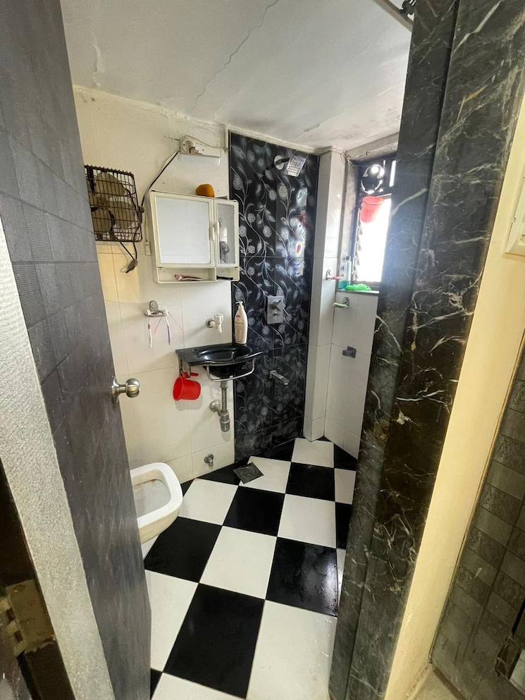 Attached Bathroom, union-park-khar-west 2 Bedroom 574 Sq.Ft. Apartment In Khar West Mumbai 7400271