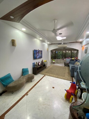 Parking in 2 BHK Apartment at Dev Shakti, Santacruz West – for Sale