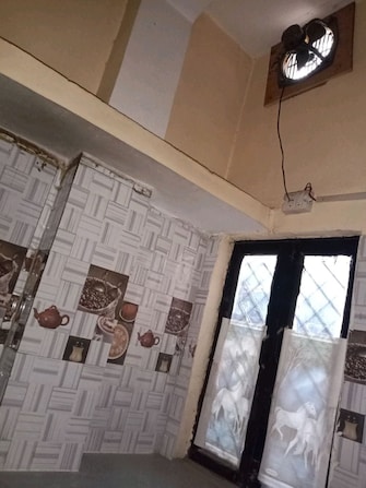 1 BHK Builder Floor For Rent in Indirapuram Ghaziabad  7400401