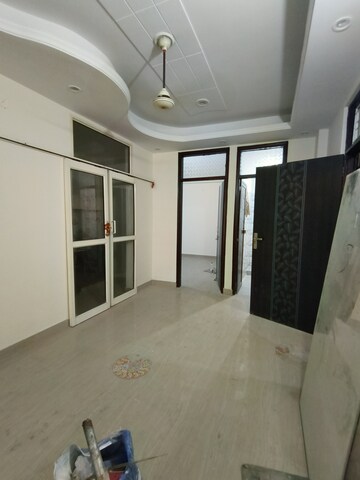 Room in 2 BHK Builder Floor at Best Home 7, Sector 72 – for Sale