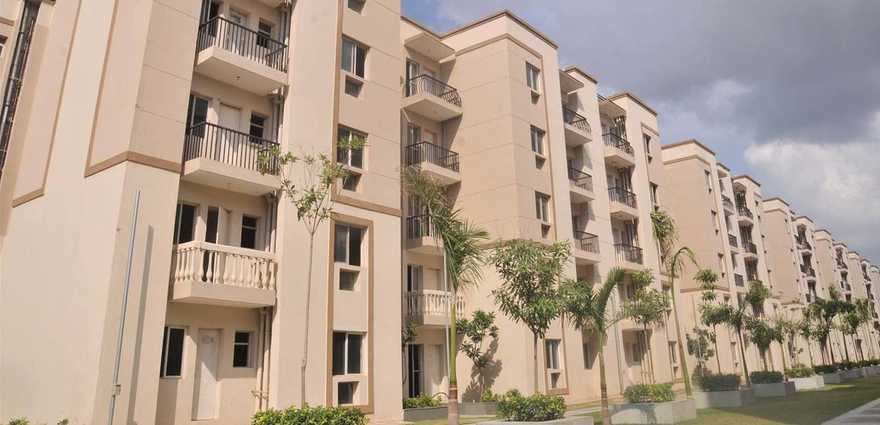 3 BHK + Pooja Room 1180 Sq.Ft. Apartment in Sare Crescent Parc Green Parc