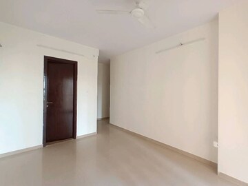 Room in 3 BHK Apartment at Dosti Group Imperia, Manpada – for Sale