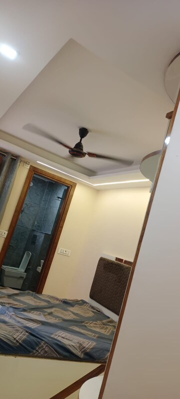 Furnished Amenities in 2 BHK Apartment at Mahavir Enclave – for Sale
