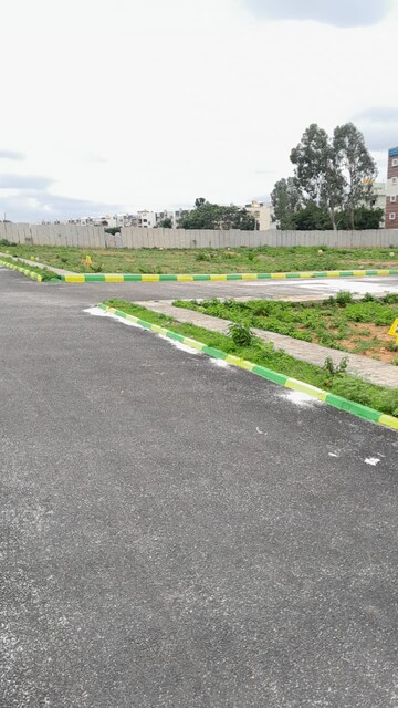  Plot For Sale in Bagalur rd