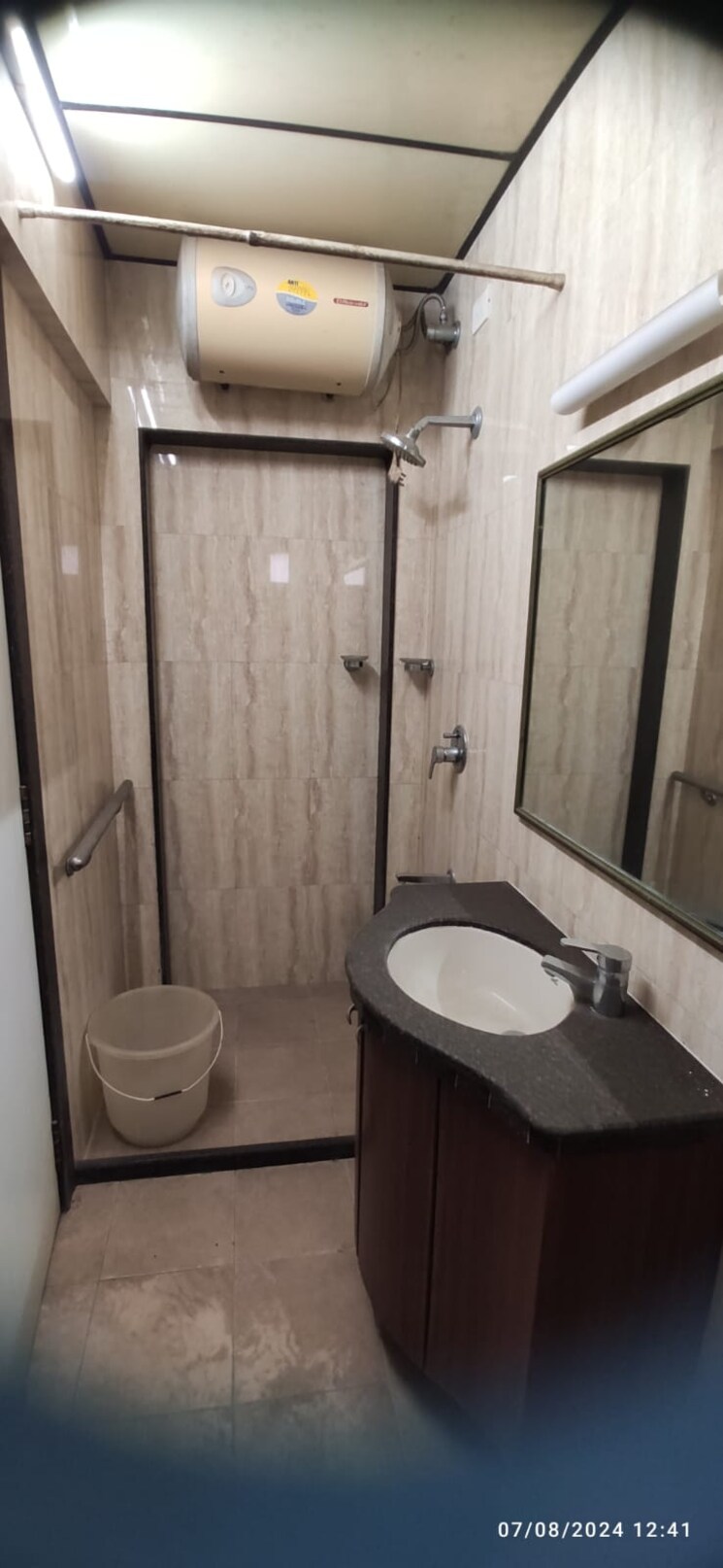 Bathroom, mehernaz-building 3 Bedroom 1800 Sq.Ft. Apartment In Cuffe Parade Mumbai 7401046