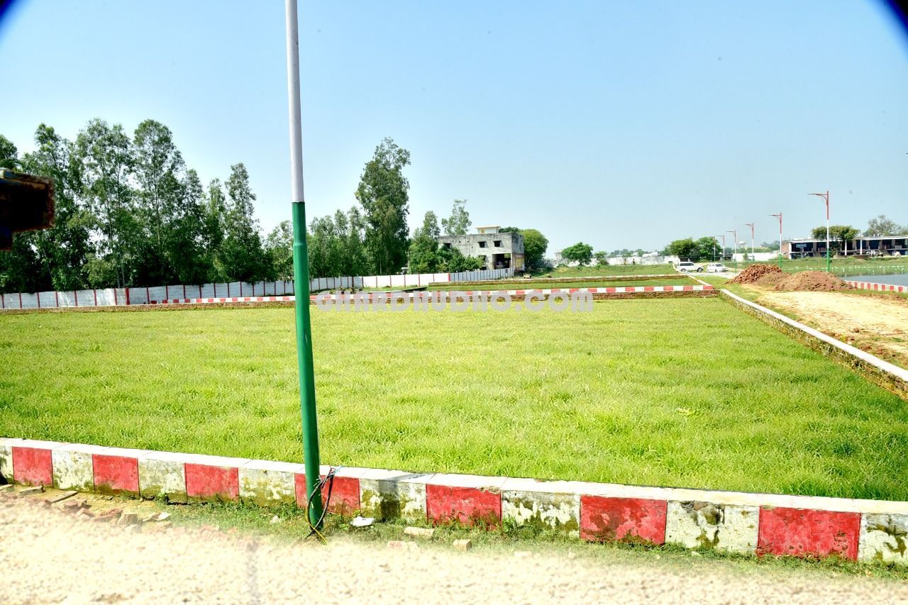 Plot For Resale in Sector 50 Noida  7401491