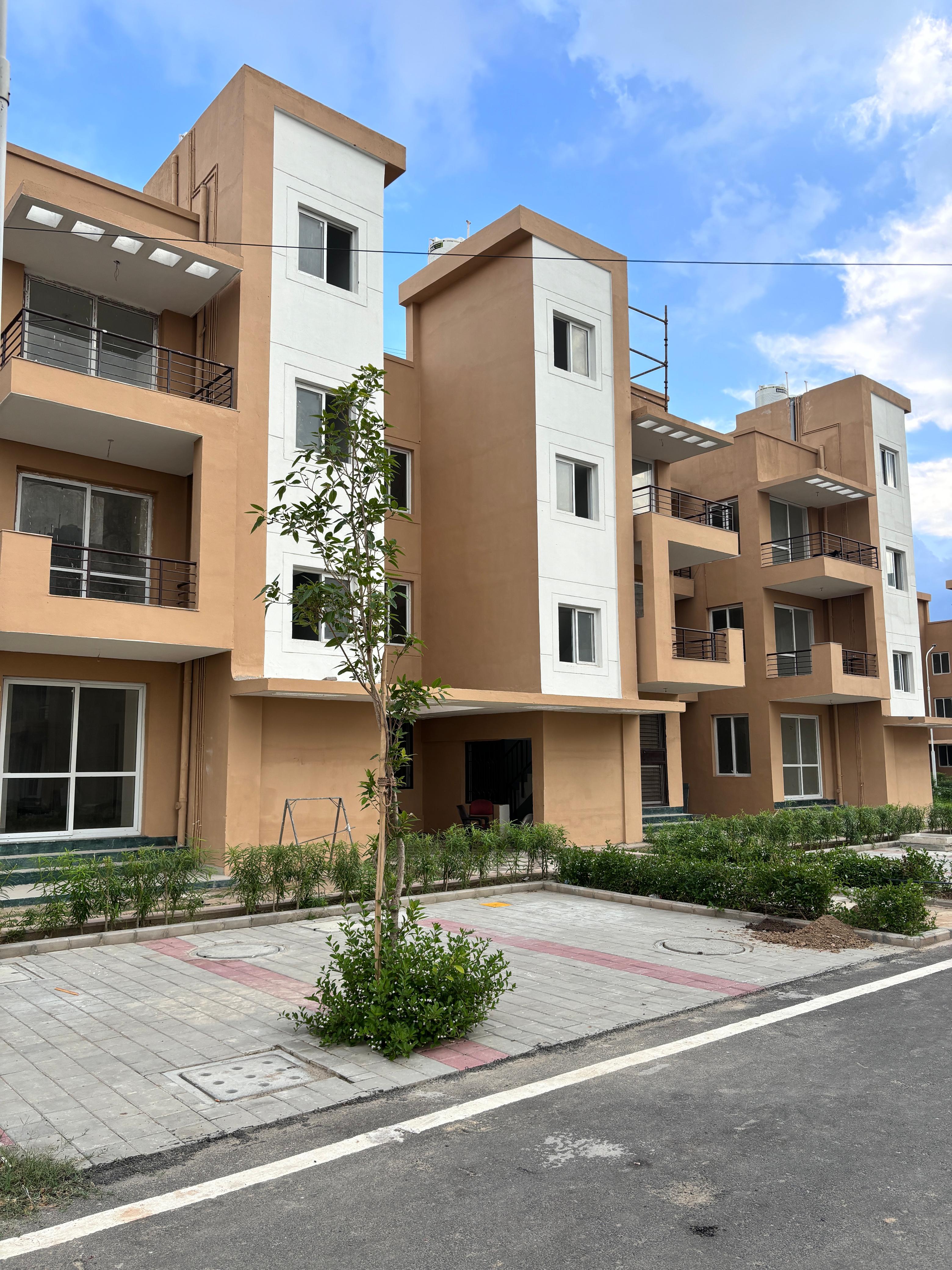 3 BHK Apartment For Resale in Bptp Park Floors I Sector 77 Faridabad  7401696