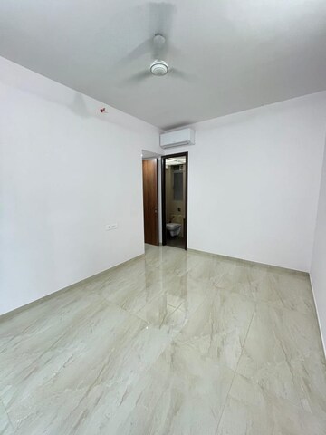 Room in 1 BHK Apartment at Rajesh White City, Kandivali East – for Sale