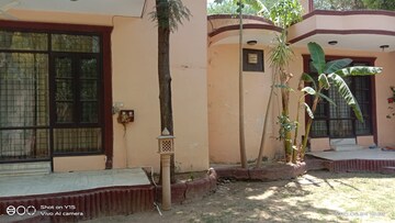4 BHK Villa – Exterior View View at Sainik Farm - for Sale