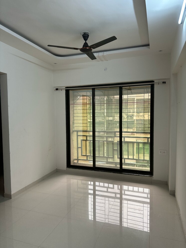 Living Room, savera-devtara-heights 1 Bedroom 572 Sq.Ft. Apartment In Beverly Park Thane 7401997