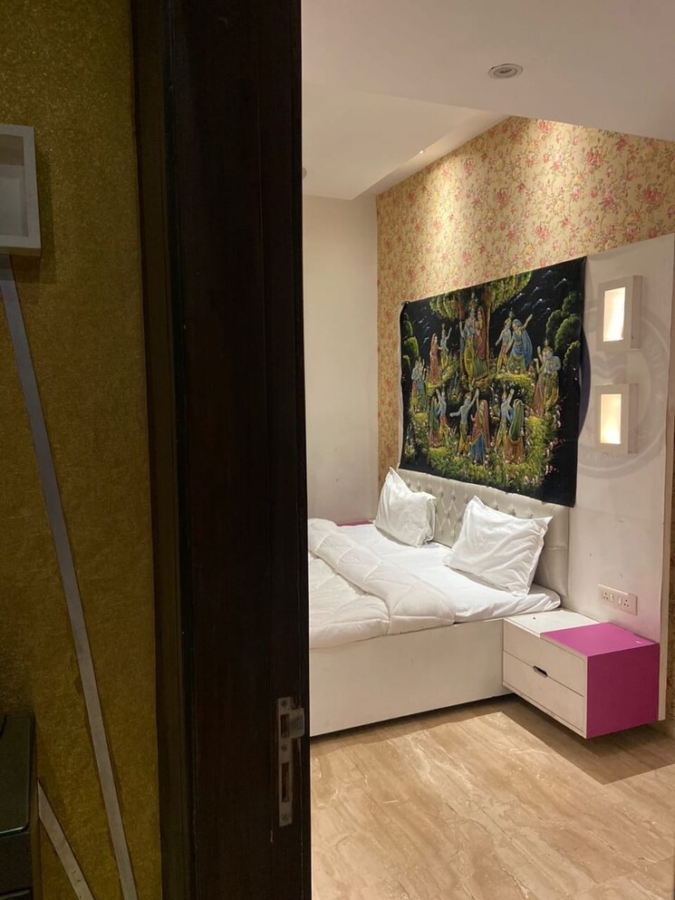 Bedroom, sector 28 5 Bedroom 2800 Sq.Ft. Builder Floor In Sector 28 Faridabad 7402272