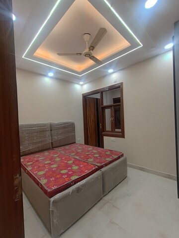 Furnished Amenities in 3 BHK Builder Floor at Uttam Nagar – for Sale