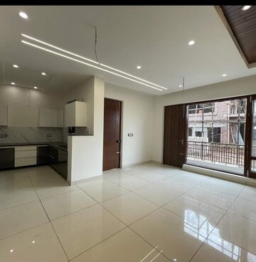 Kitchen in 3 BHK Builder Floor at Puri Kohinoor, Sector 89 – for Sale