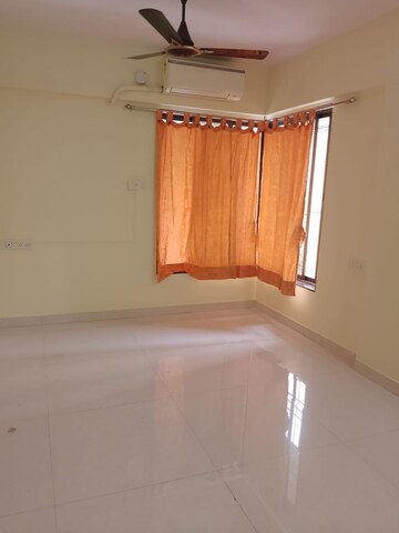 Room in 2 BHK Apartment at Tridhaatu Rudraksh, Chembur – for Sale