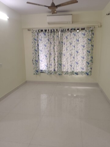 Room in 2 BHK Apartment at Tridhaatu Rudraksh, Chembur – for Sale