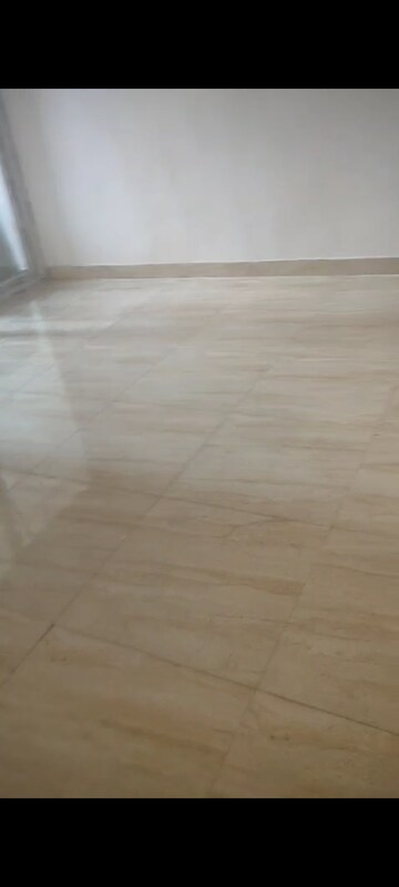 Room in 3.5 BHK Apartment at Town Park White Orchid, Sector 16c Greater Noida – for Sale