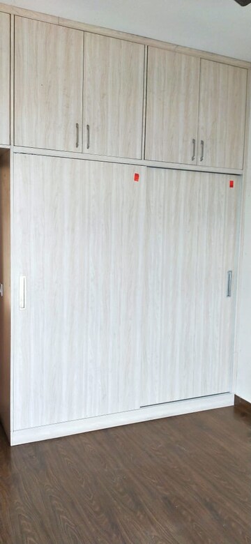 Furnished Amenities in 2 BHK Apartment at Mahagun Mywoods, Sector 16c Greater Noida – for Sale