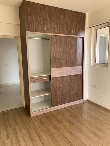 Room in 2 BHK Apartment at Signature Global Synera, Sector 81 – for Sale