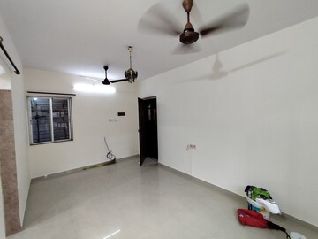 Room in 1 BHK Apartment at Vasant Leela Complex, Vijay Nagari – for Sale