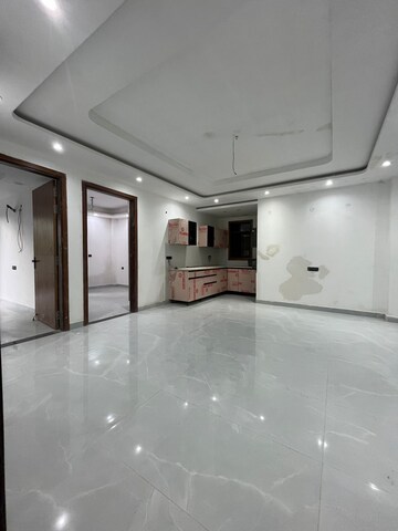 Room in 3 BHK Builder Floor at Chattarpur – for Sale