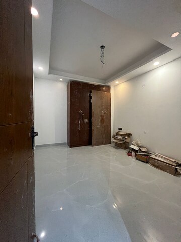 Room in 3 BHK Builder Floor at Chattarpur – for Sale