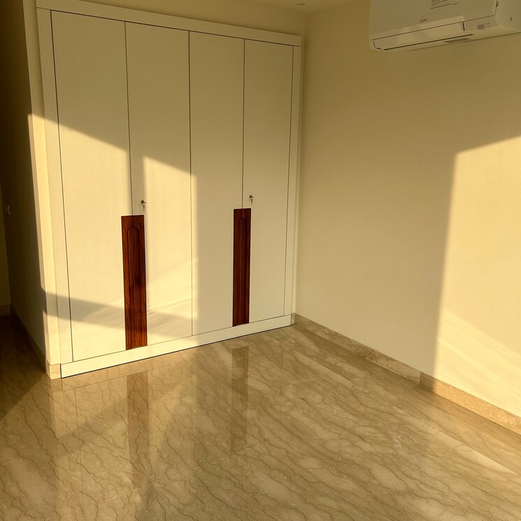 Room, vasant vihar 4 Bedroom 5000 Sq.Ft. Builder Floor In Vasant Vihar Delhi 7404354